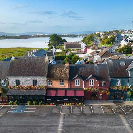 The Huntsman Inn Galway Eksteriør billede